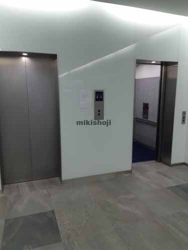 博多駅前・中央街の安田第４ビル エレベーターホール1