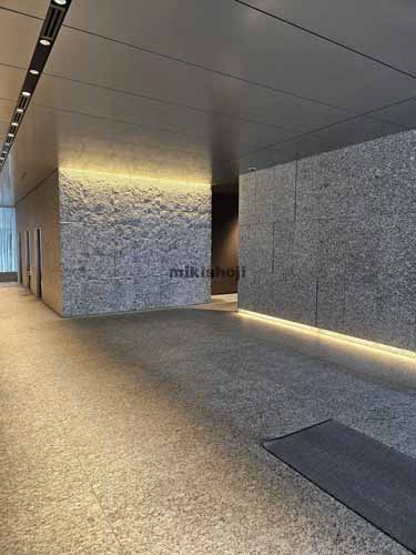 祇園・呉服町の長府博多ビジネスセンター エントランス1