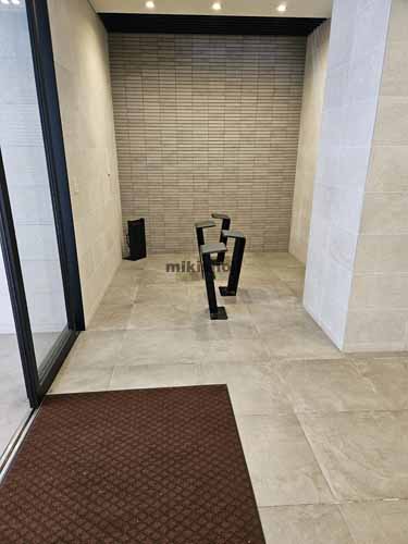 赤坂・大名・舞鶴のビーロット大名ビル エントランス1