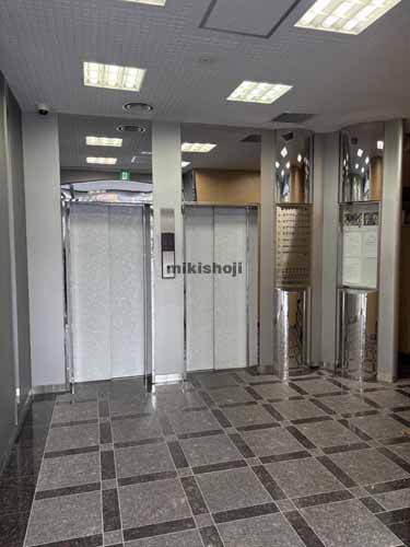 早川トナカイビル エレベーターホール1