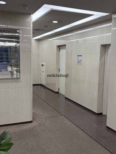 西新橋の７東洋海事ビル エントランス4