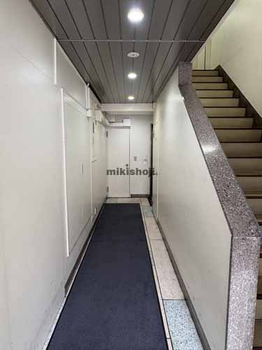 入船・新富の新中央（京橋）ビル エントランス2