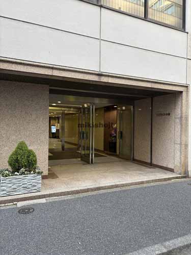 神田錦町・一ツ橋の名古路ビル本館 エントランス1