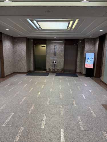 神田錦町・一ツ橋の名古路ビル本館 エレベーターホール1