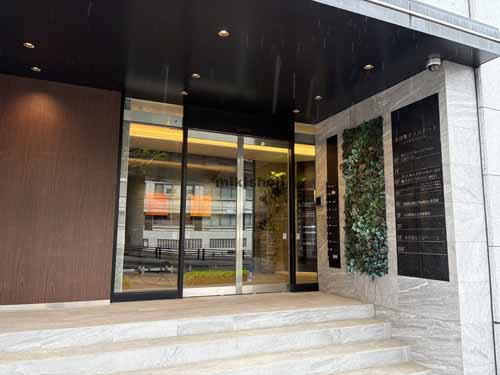 隼町・平河町の永田町グラスゲート エントランス2