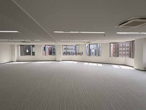 京橋の京橋山本ビル 貸室内2