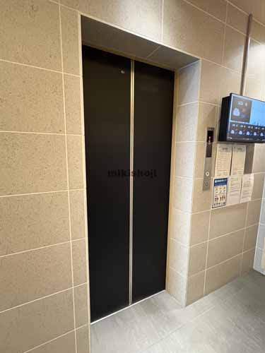 八丁堀サード エレベーターホール1