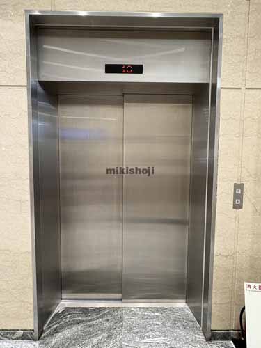 コンワビル エレベーターホール1