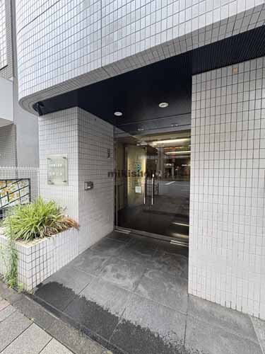 日本橋人形町・堀留町・小舟町・富沢町の日本橋人形町石井ビル エントランス1