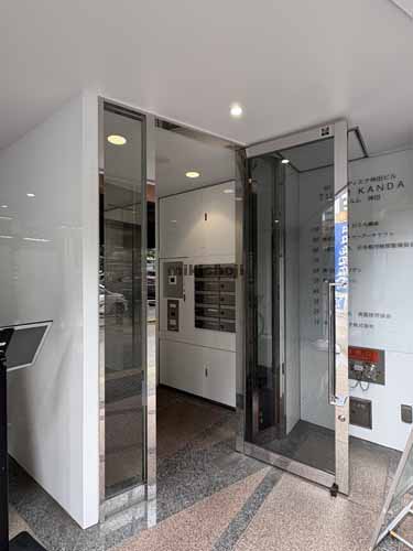 トゥルム神田 エントランス1