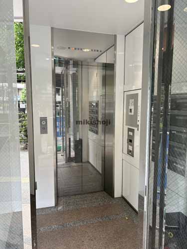 トゥルム神田 エントランス2