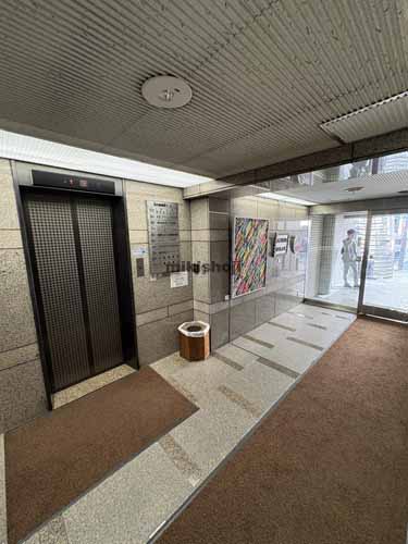 芝大門のＩＺＵＭＩビル エレベーターホール1