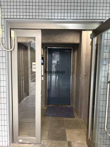 浜松町のユーデン浜松町ビル エレベーターホール1