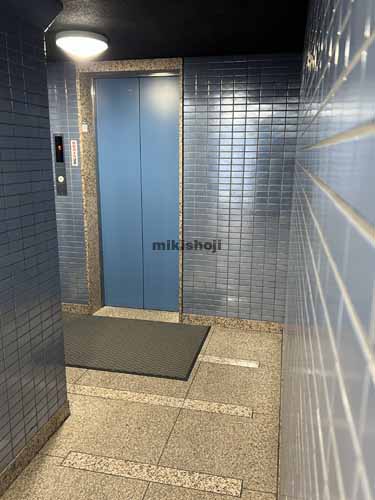 神田錦町・一ツ橋の大晃ビル エレベーターホール1