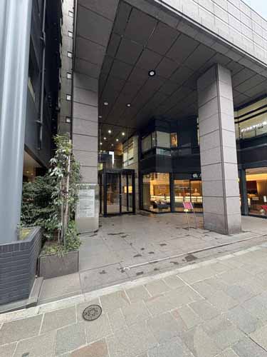 麹町の麹町鶴屋八幡ビル エントランス1