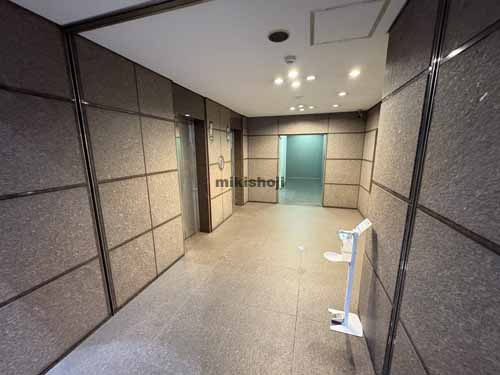 麹町の麹町鶴屋八幡ビル エレベーターホール1