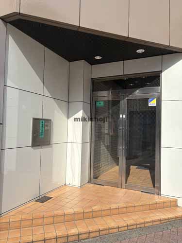 海岸・芝浦の根本ビル エントランス1