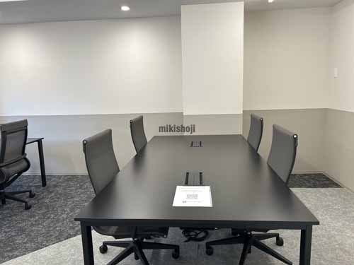 四谷のＮＯＶＥＬ　ＷＯＲＫ　新宿御苑 セットアップ室内4