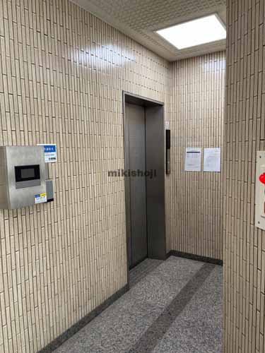 日本橋浜町のハイパーク日本橋ビル エレベーターホール1