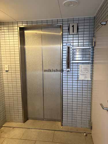 日本橋箱崎町・中洲の箱崎ＹＭビル エレベーターホール1