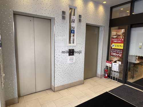 Ｔｈｅ　ＯＲＢ　Ｐｒｅｍｉｅｒｅ エレベーターホール1