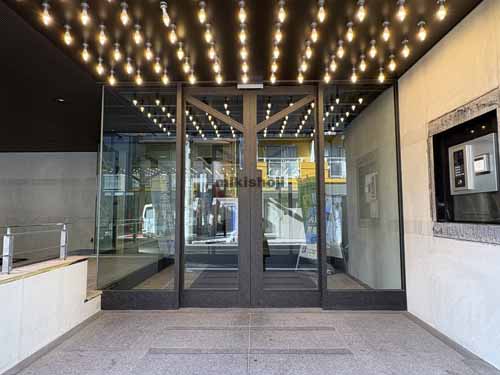 新小川町・山吹町のＴＨＥ　ＰＯＲＴＡＬ　ｉｉｄａｂａｓｈｉ エントランス1