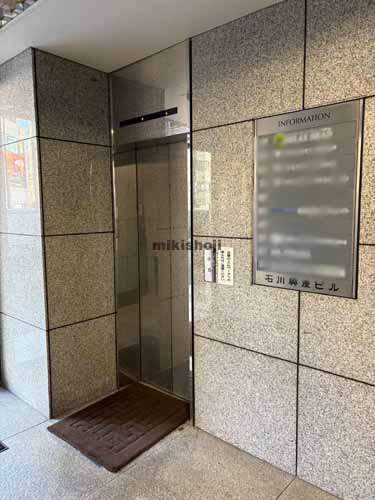 外神田の石川興産ビル エレベーターホール3