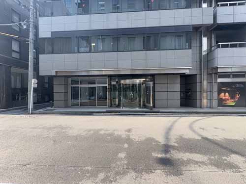内神田の三井ビル エントランス1