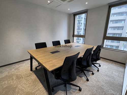 東のＫＨＯビル セットアップ室内3