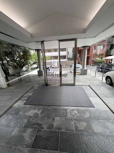 二番町・三番町・六番町のバウ・エプタビル エントランス2