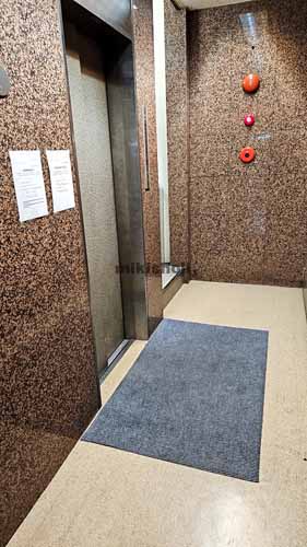 東亜ビル エレベーターホール1