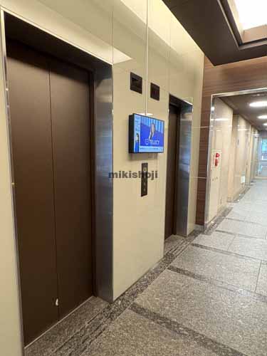 南平台町のいちご南平台ビル エレベーターホール1