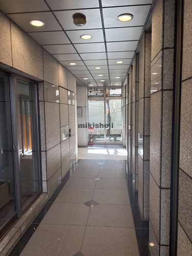 高輪のルート高輪ビル エントランス2