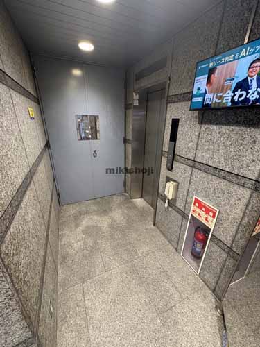 プルミエ麹町ビル エレベーターホール1