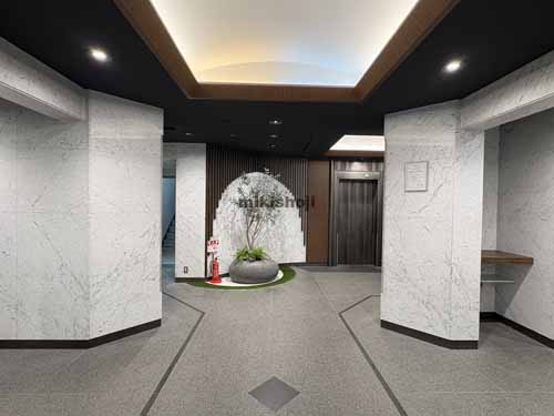 キューブワン麹町 エントランス2