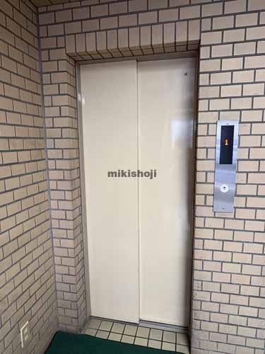 芝大門の芝関野ビル エレベーターホール1
