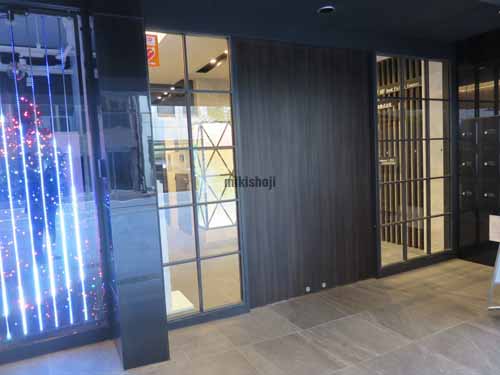 八丁堀の八重洲桜川ビル エントランス2