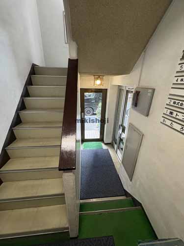 神田須田町の竹内ビル エントランス2