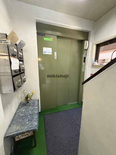 神田須田町の竹内ビル エレベーターホール1