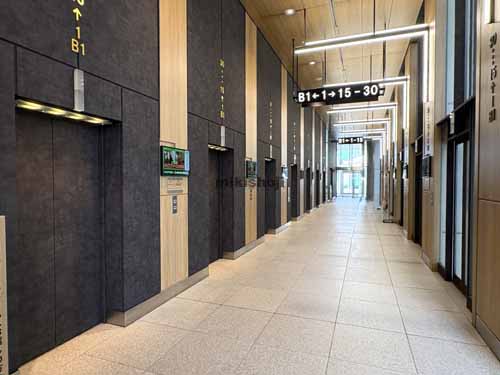 中央・本町・弥生町・南台の中野坂上サンブライトツイン エレベーターホール5