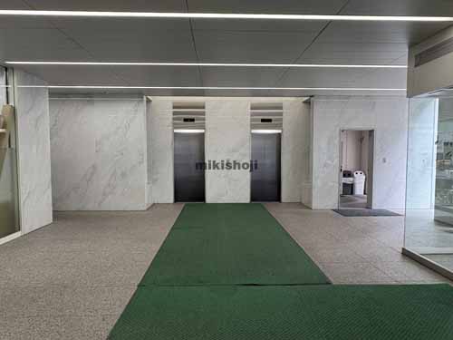 八丁堀岡谷ビル エレベーターホール1
