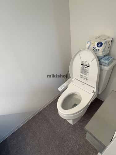 内藤町・大京町・左門町のロイクラトン左門町ビル 水回り1