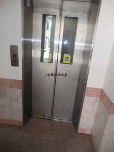 恵比寿のカルチェ恵比寿ビル エレベーターホール1