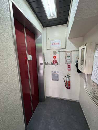 日本橋人形町・堀留町・小舟町・富沢町の堀留寿ビル エレベーターホール1