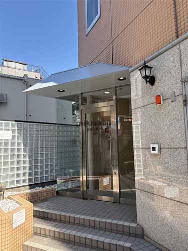 代々木・元代々木町のＤＭＫ代々木ビル エントランス1