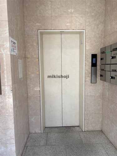 代々木・元代々木町のＤＭＫ代々木ビル エレベーターホール1