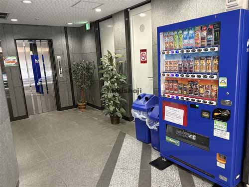 九段南の麹町秀永ビル エレベーターホール2