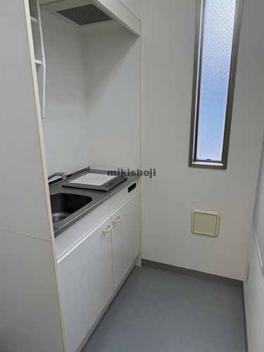 日本橋本石町の友泉本石町ビル 水回り2