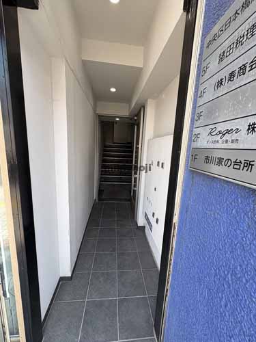 日本橋馬喰町・横山町の早川ビル エントランス1