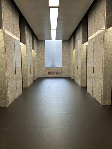 日本生命丸の内ビル エレベーターホール1